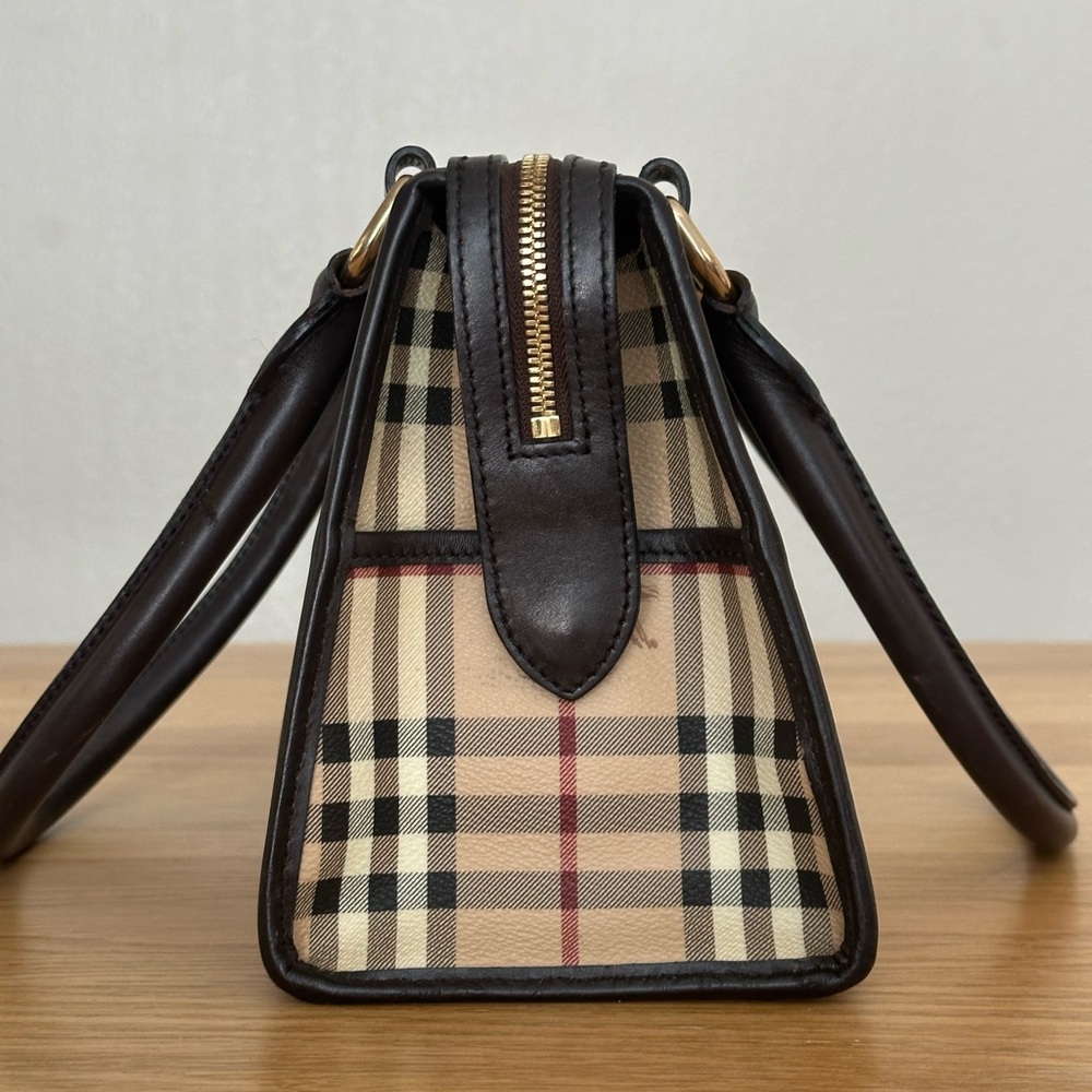 Burberry Handbag - Picture 5 of 17